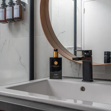 Daire Le Nid De La Colombe - By Prestiplace Tours